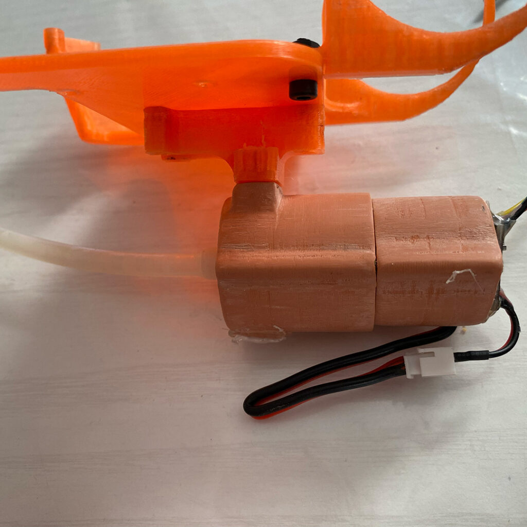 MicroRobot irrigatore 3D pump mounted